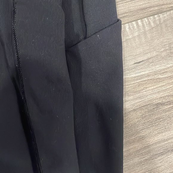 Lululemon black Leggings with pockets! - Picture 3 of 6
